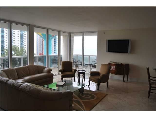 1800 S Ocean Dr # 810, Hallandale, FL 33009