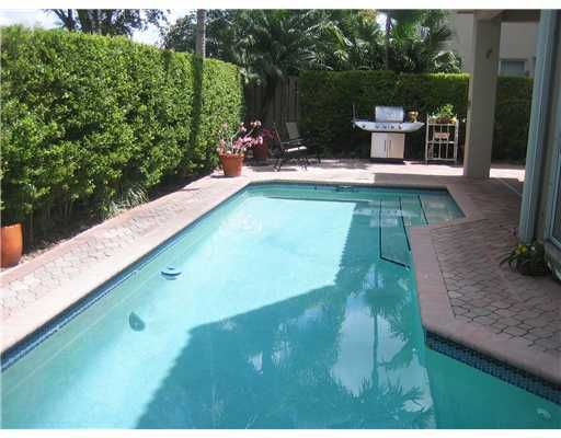 10965 NW 73 TE, Miami, FL 33178