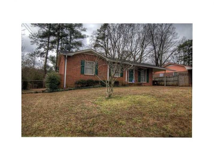 891 Longleaf Drive, Forest Park, GA 30297