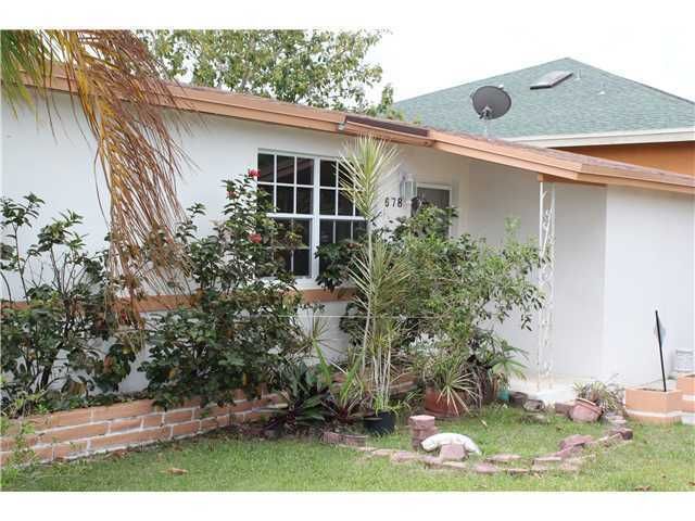 678 NW 11 ST, Homestead, FL 33030