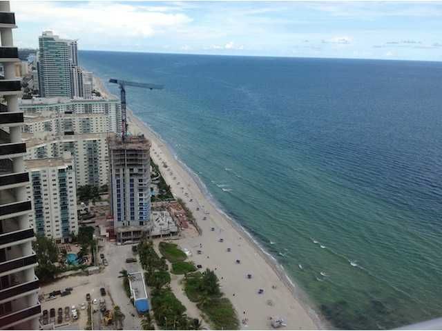 1830 S OCEAN DR # 4010, Hallandale, FL 33009