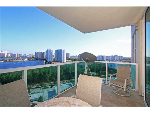 3330 NE 190 ST # 1818, Miami, FL 33180