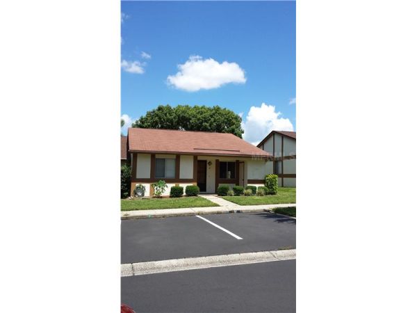 2245 ALDEN LN #F, Palm Harbor, FL 34683