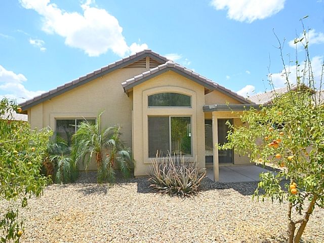 16576 W Post Drive, Surprise, AZ 85388