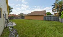 18649 NW 77TH PL Hialeah, FL 33015