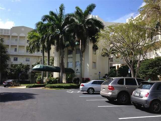 10730 NW 66 ST # 207, Miami, FL 33178