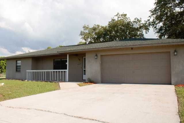 2003 W Avon Blvd, Avon Park, FL 33825