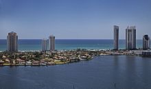 3370 HIDDEN BAY DR # 3107 Miami, FL 33180