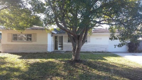 5910 35th Avenue North, Saint Petersburg, FL 33710