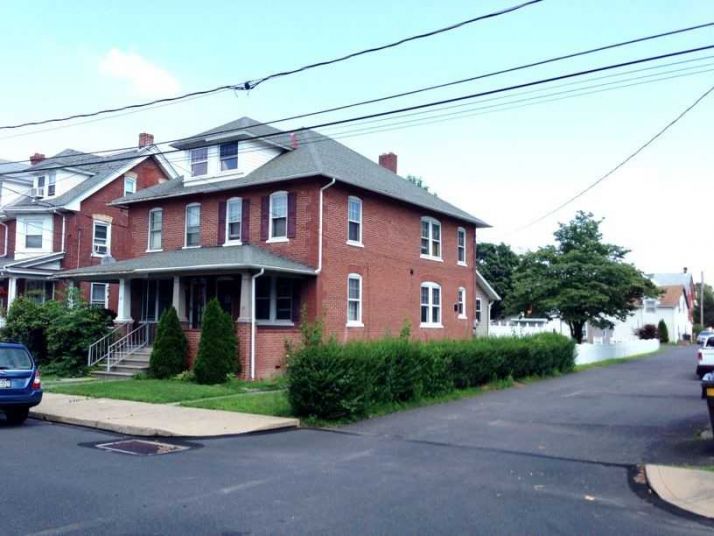 47 S 7th St, Quakertown, PA 18951