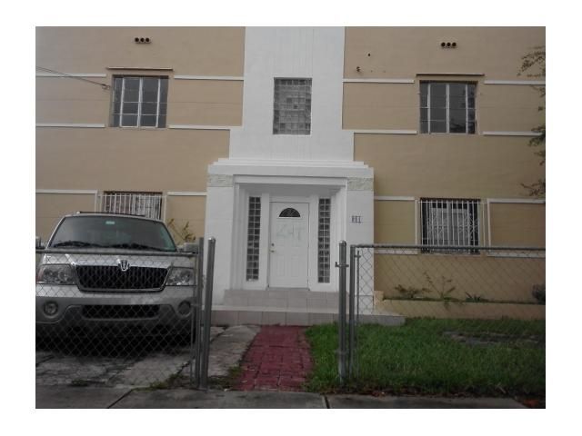 911 NW 1 ST, Miami, FL 33128