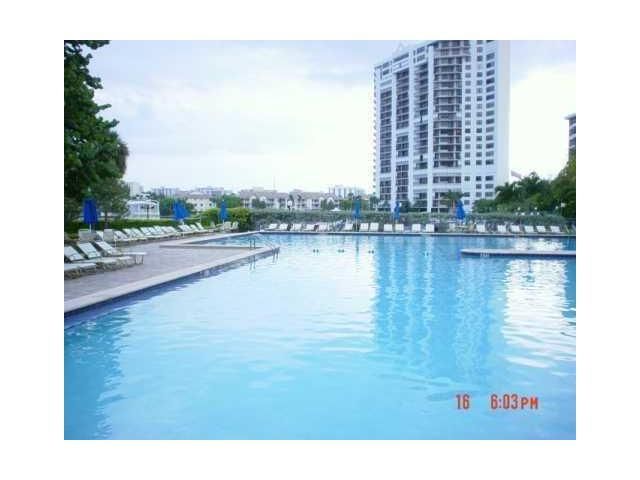 600 THREE ISLAND BL # 305, Hallandale, FL 33009