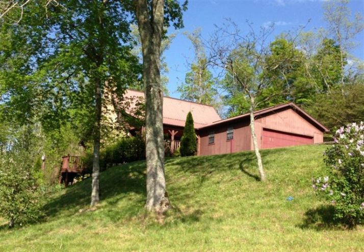 66 Pine Tree Ln, Nancy, KY 42544