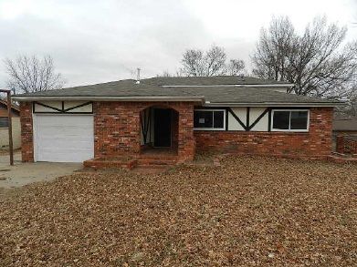 1114 N Kansas Ave, Claremore, OK 74017