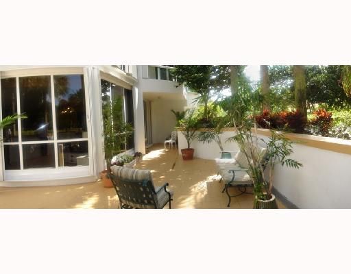 21150 POINT PL # 405, Miami, FL 33180