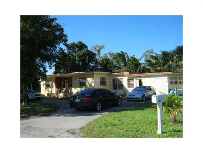 4400 W BROWARD BL, Fort Lauderdale, FL 33317