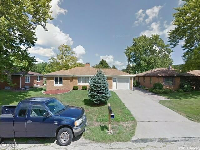 Twin Oaks Ct, East Peoria, IL 61611