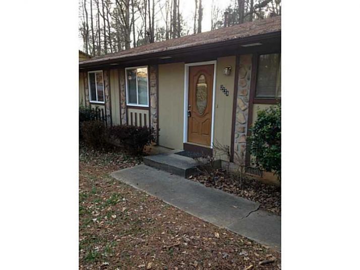 3229 Goldenchain Drive, Lithonia, GA 30038