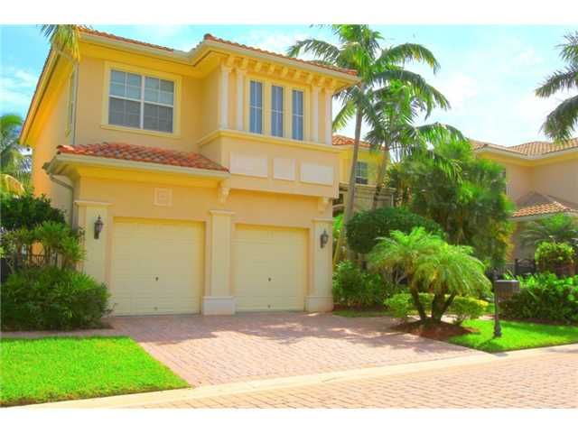 1575 WINDJAMMER WY, Hollywood, FL 33019