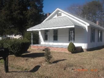 1204 Kirkman St, Greensboro, NC 27406