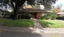 1527  Cove Dr Dallas, TX 75216