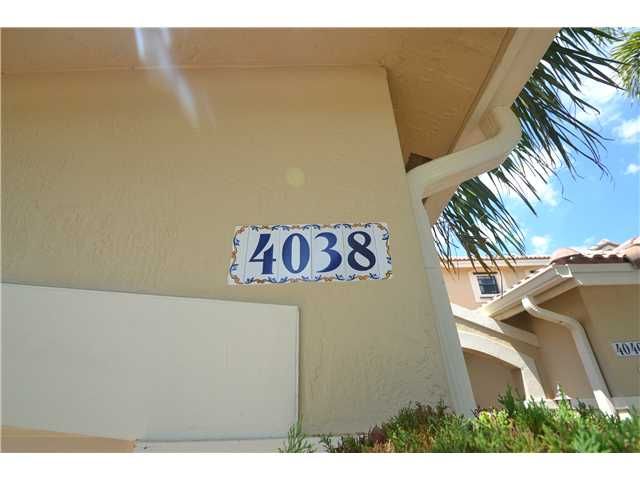 4038 PEPPERTREE DR # 4038, Fort Lauderdale, FL 33332