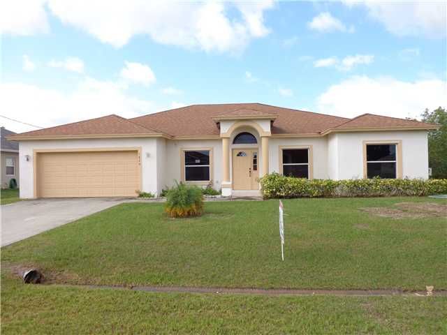 5820 Nw North Dooley Cir, Port Saint Lucie, FL 34986