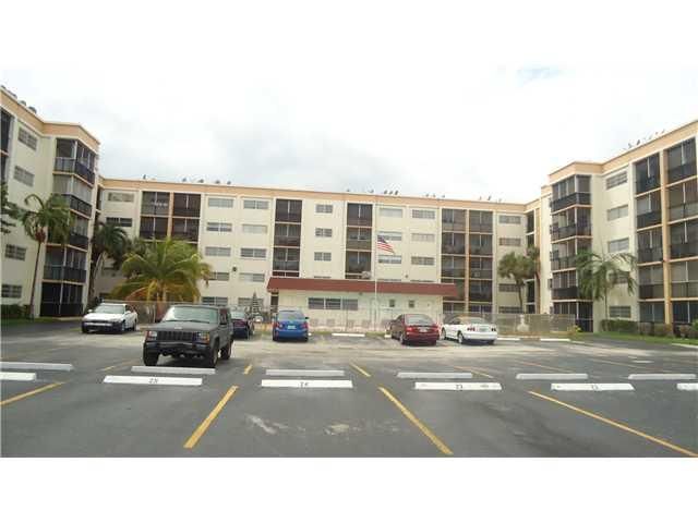 220 SW 9TH AV # 211, Hallandale, FL 33009