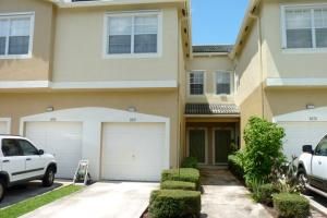 3071 Grandiflora Dr, Lake Worth, FL 33467