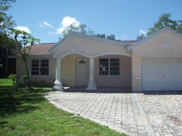 2020 Clipper Ter, Labelle, FL 33935