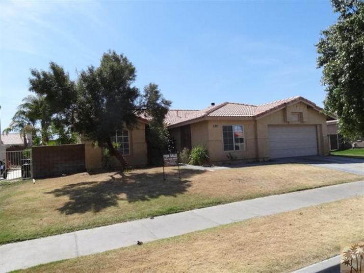 69853 Rochester Rd, Cathedral City, CA 92234