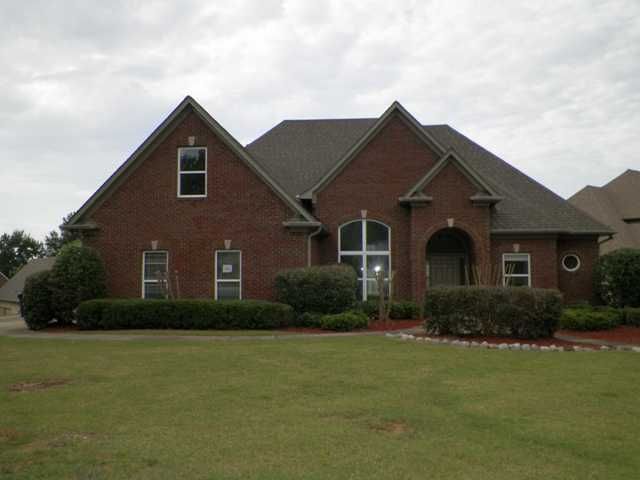 100 Scenic Lake Dr, Maylene, AL 35114