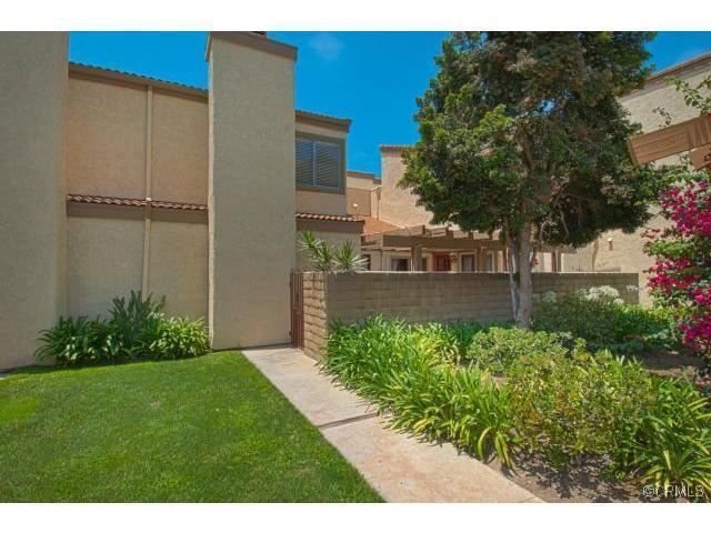 2704 Via Colina #9, Fullerton, CA 92835