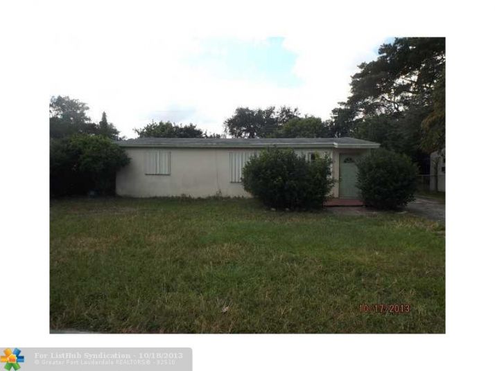 5988 Winfield Blvd, Pompano Beach, FL 33063