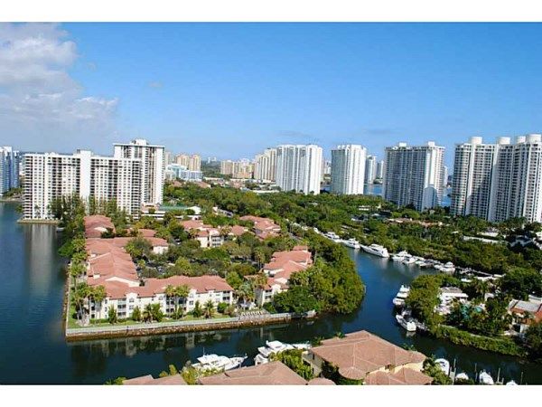 1000 ISLAND BL # 2309, North Miami Beach, FL 33160