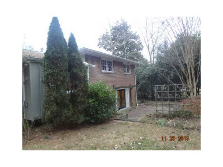 688 Huntington Place Se, Marietta, GA 30067