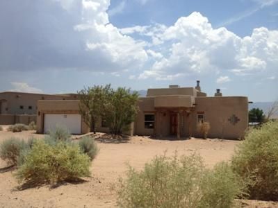 604 Rio Vista Dr Ne, Rio Rancho, NM 87144