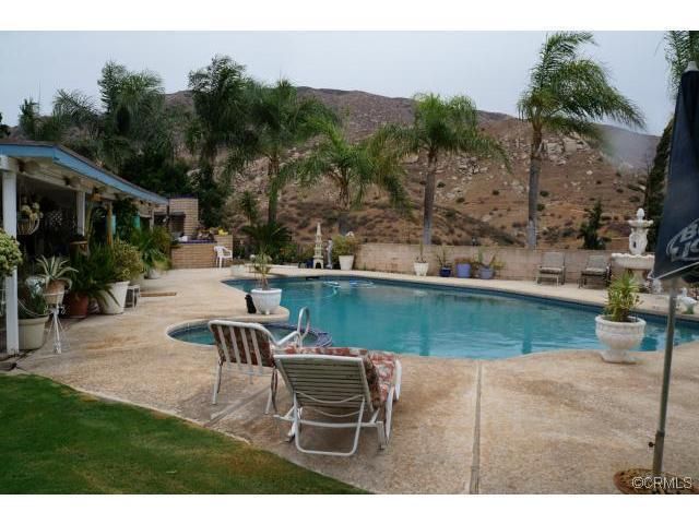 8088 Reche Canyon Rd, Colton, CA 92324