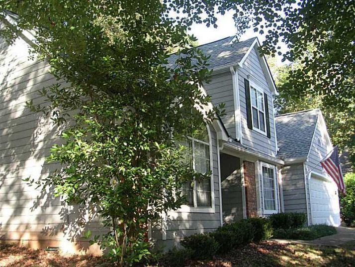 1195 Taylor Oaks Drive, Roswell, GA 30076