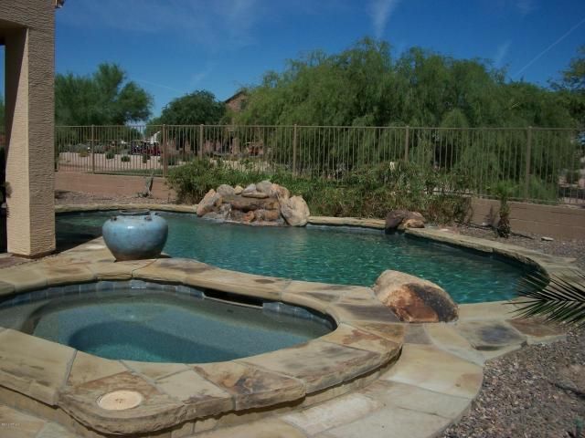 5042 S Peachwood Dr, Gilbert, AZ 85298