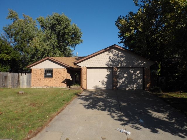 301 Cherryvale Rd, Edmond, OK 73003