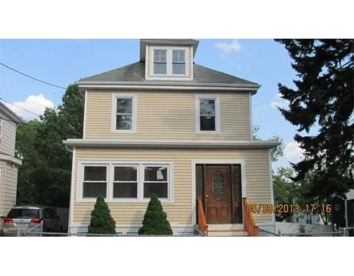 Blake St, Hyde Park, MA 02136