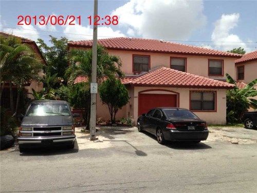 2600 W 60 PL # 101-19, Hialeah, FL 33016