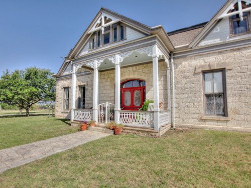 1818 E. Polk St., Burnet, TX 78611