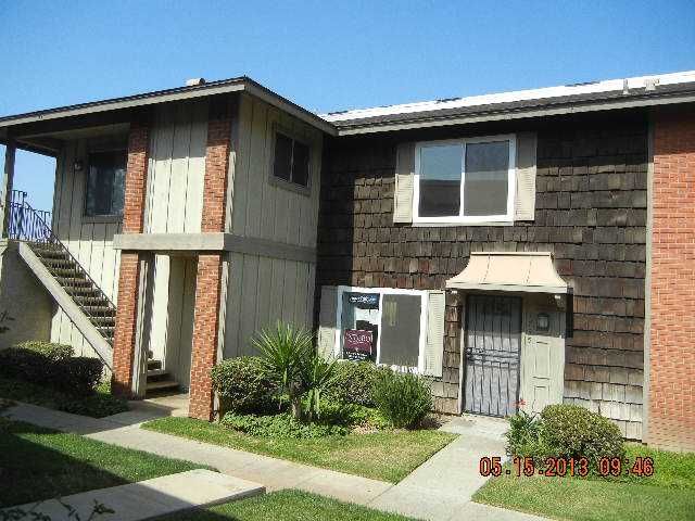 1735 Summertime Dr, El Cajon, CA 92021