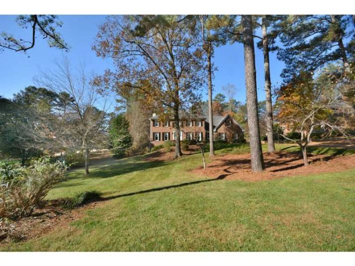 11270 West Road, Roswell, GA 30075