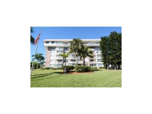 3199 S OCEAN DR # 302, Hallandale, FL 33009