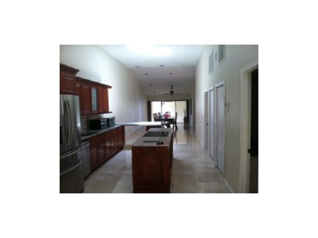 427 LESLIE DR # 427, Hallandale, FL 33009