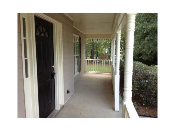 590 Weeping Willow Drive, Loganville, GA 30052