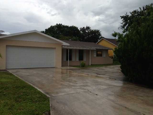 974 Sw Curtis St, Port Saint Lucie, FL 34983